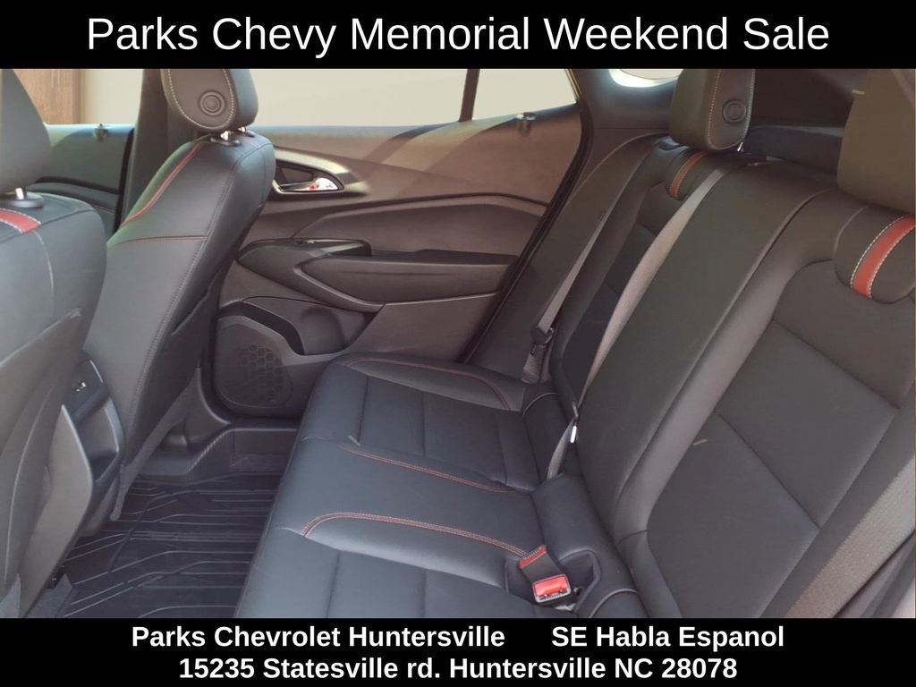 New 2026 Chevrolet Trax RS w/ Sunroof Package FWD image 23