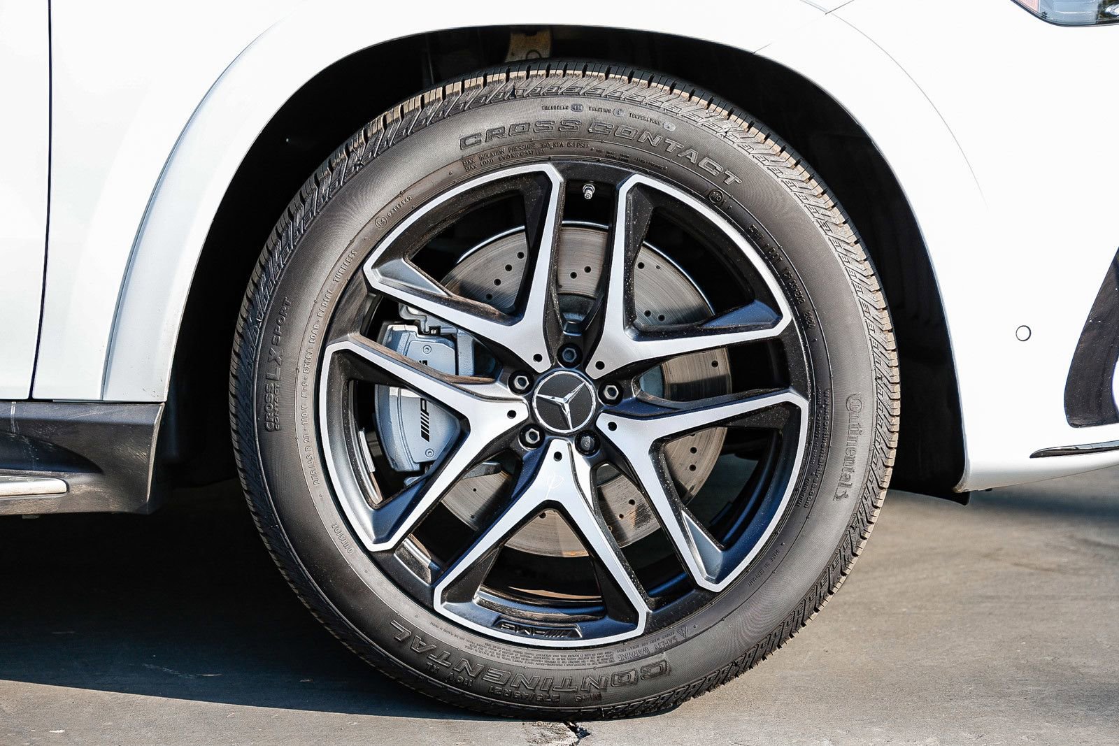 New 2025 Mercedes-Benz GLE 53 AMG 4MATIC Coupe image 9