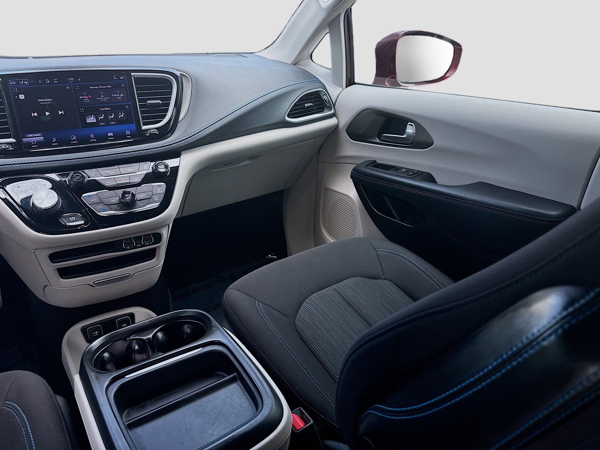 Used 2021 Chrysler Pacifica Touring w/ Cold Weather Group image 19