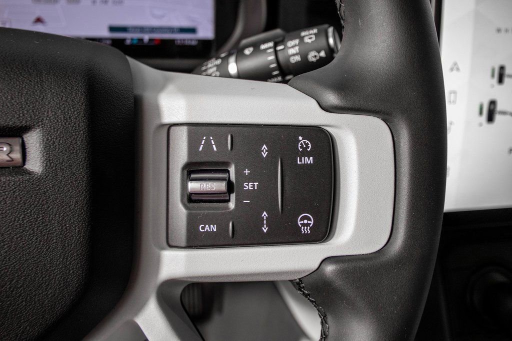 Used 2026 Land Rover Defender 130 S image 22