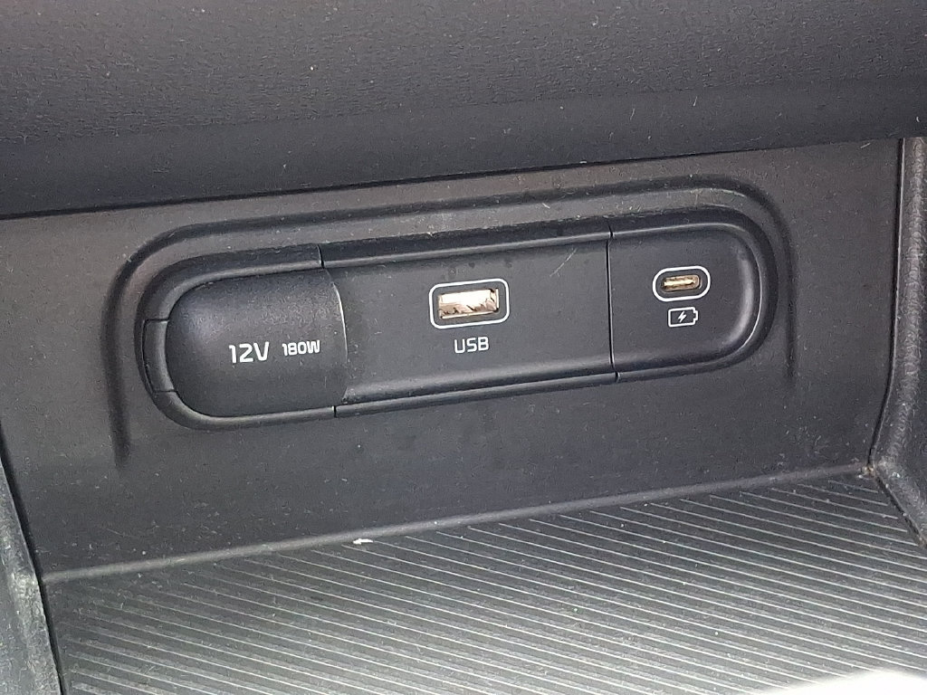 Used 2023 Kia Sportage LX AWD/4WD image 21