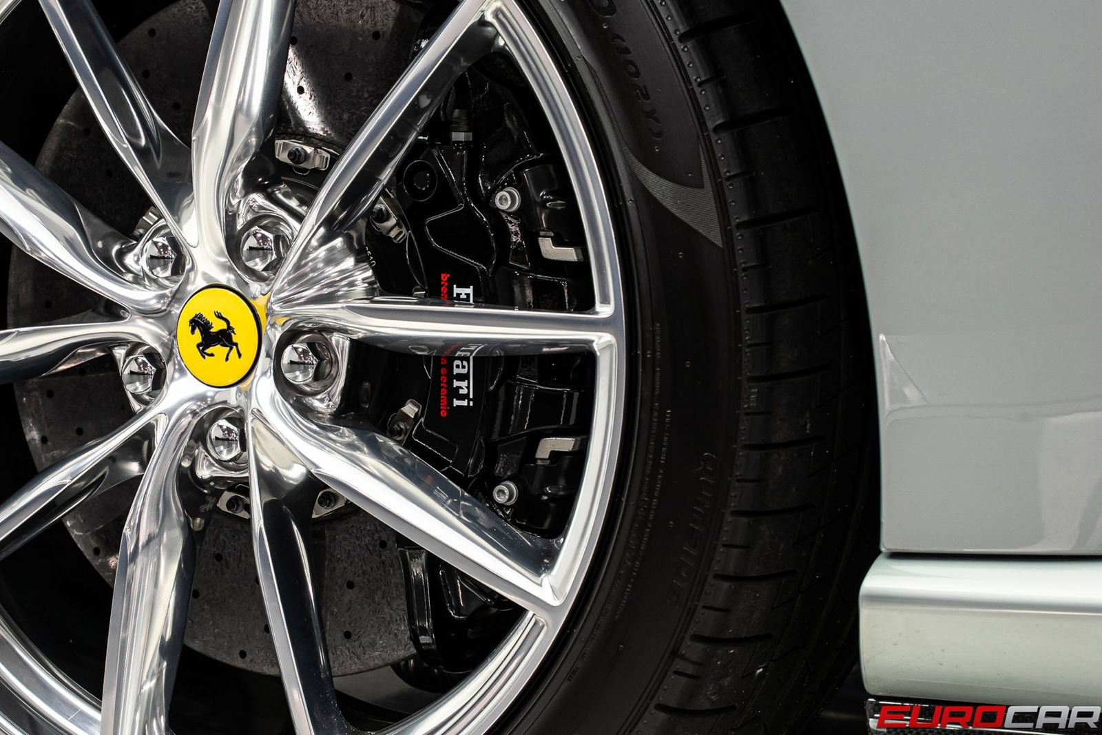Used 2022 Ferrari 812 GTS RWD image 29