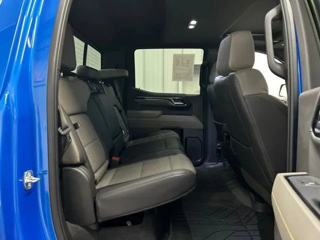 Used 2025 Chevrolet Silverado 1500 ZR2 w/ Technology Package AWD/4WD image 16