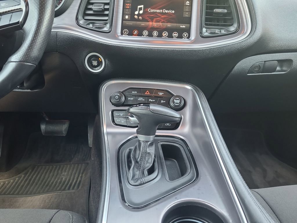 Used 2017 Dodge Challenger R/T w/ Blacktop Package RWD image 11