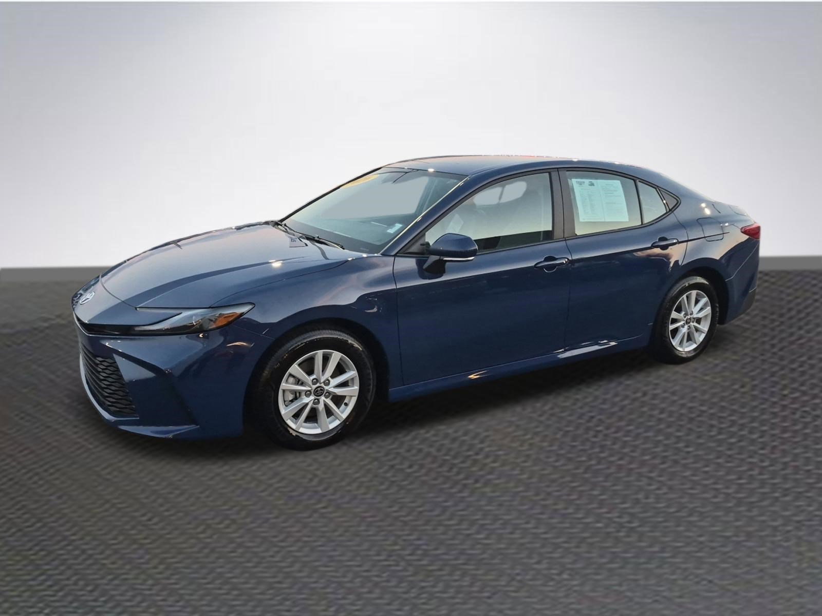 Used 2026 Toyota Camry LE image 2