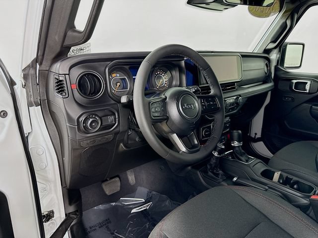 Used 2026 Jeep Wrangler Unlimited Rubicon AWD/4WD image 9