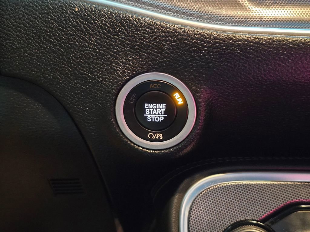 Used 2017 Dodge Challenger SXT Plus image 17