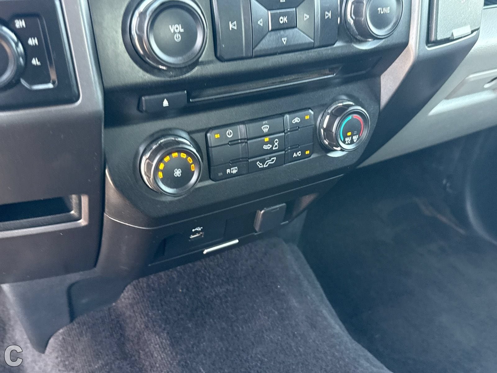 Used 2017 Ford F150 XLT w/ Equipment Group 301A Mid AWD/4WD image 24