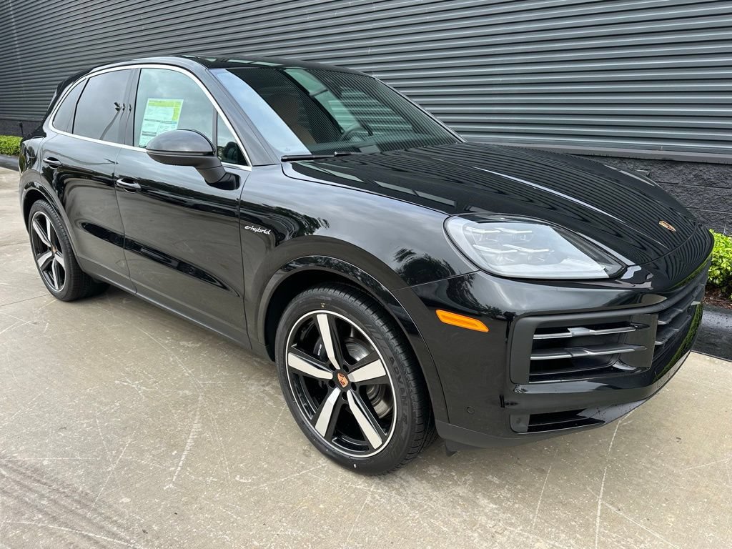 Used 2026 Porsche Cayenne E-Hybrid AWD/4WD image 11