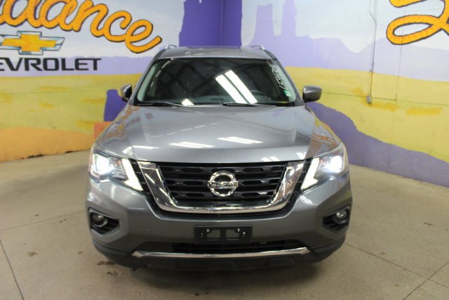 Used 2020 Nissan Pathfinder SV AWD/4WD image 3