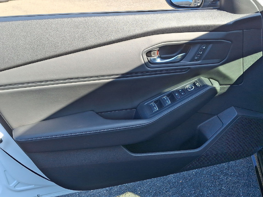 Used 2023 Honda Accord Sport image 13