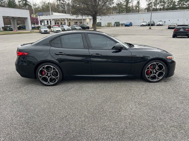 Used 2022 Alfa Romeo Giulia Veloce image 6