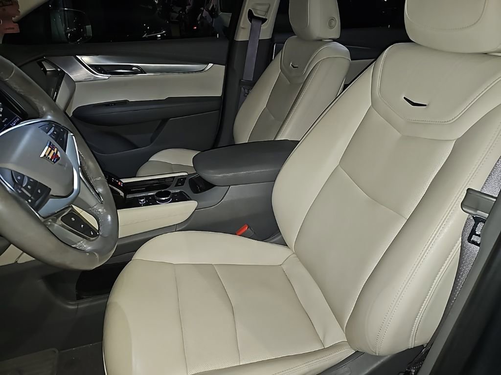 Used 2020 Cadillac XT5 Premium Luxury image 30