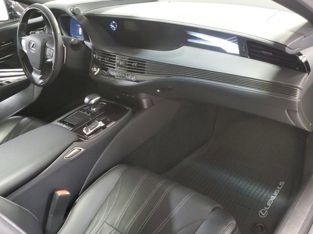 Used 2019 Lexus LS 500h 500h Base image 25