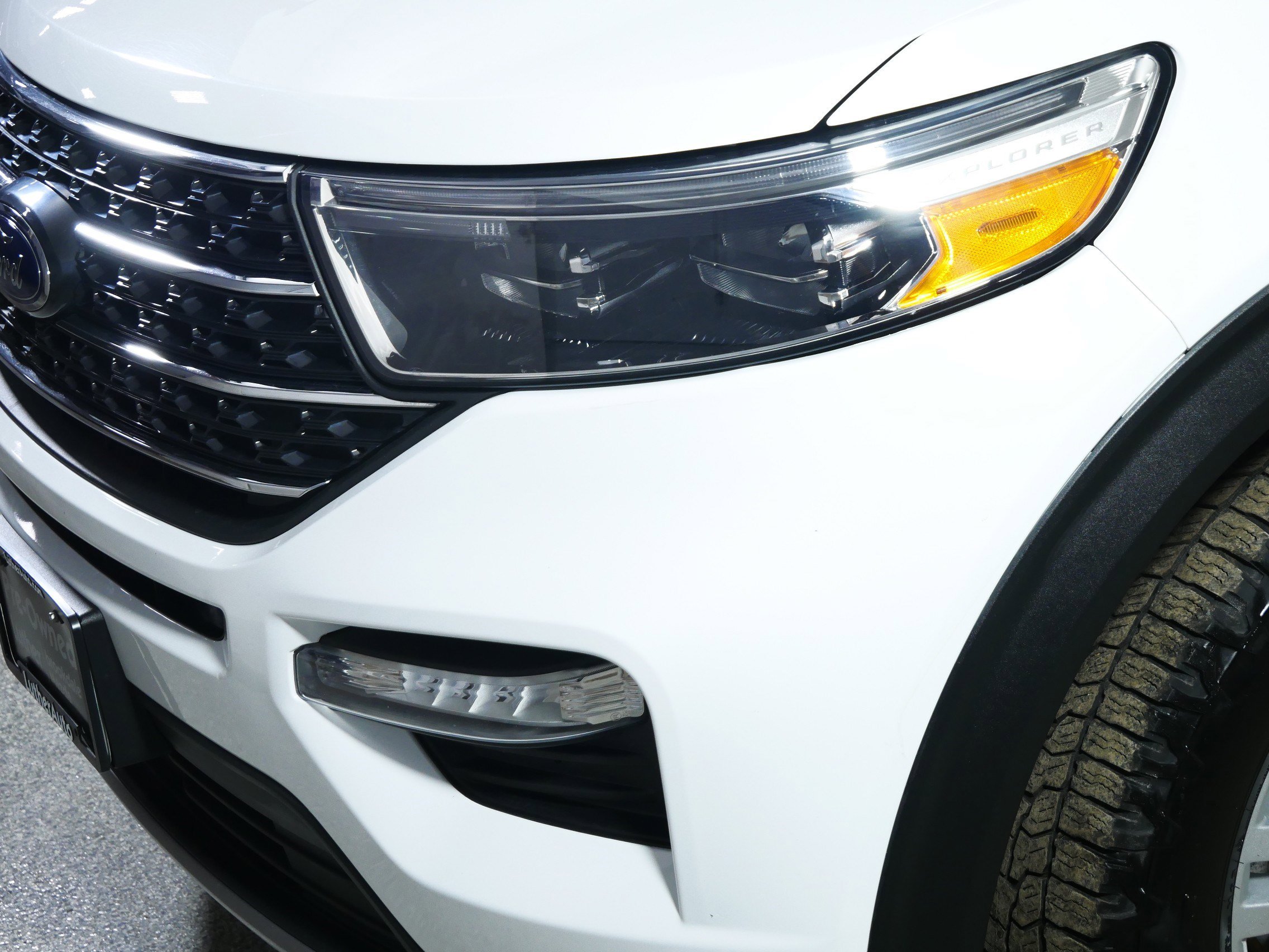 Used 2023 Ford Explorer XLT w/ Equipment Group 202A image 16