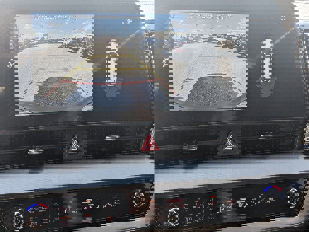 New 2024 Kia Sportage EX image 22