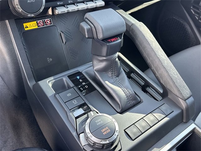 Used 2025 Toyota Tacoma TRD Sport image 13