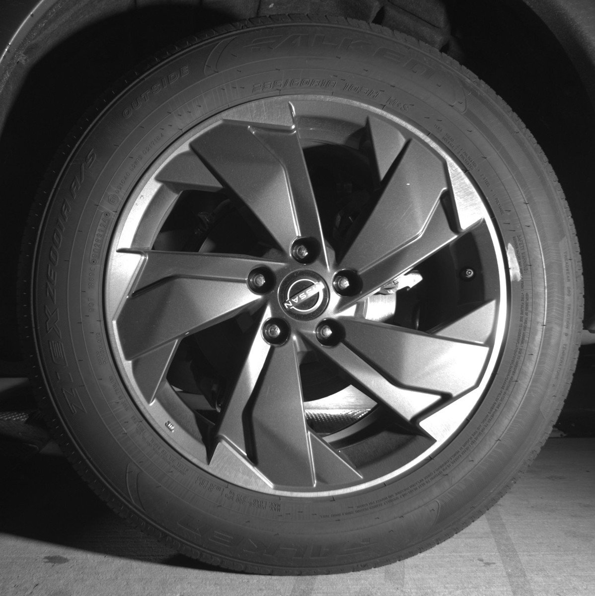 Used 2025 Nissan Rogue SV FWD image 14