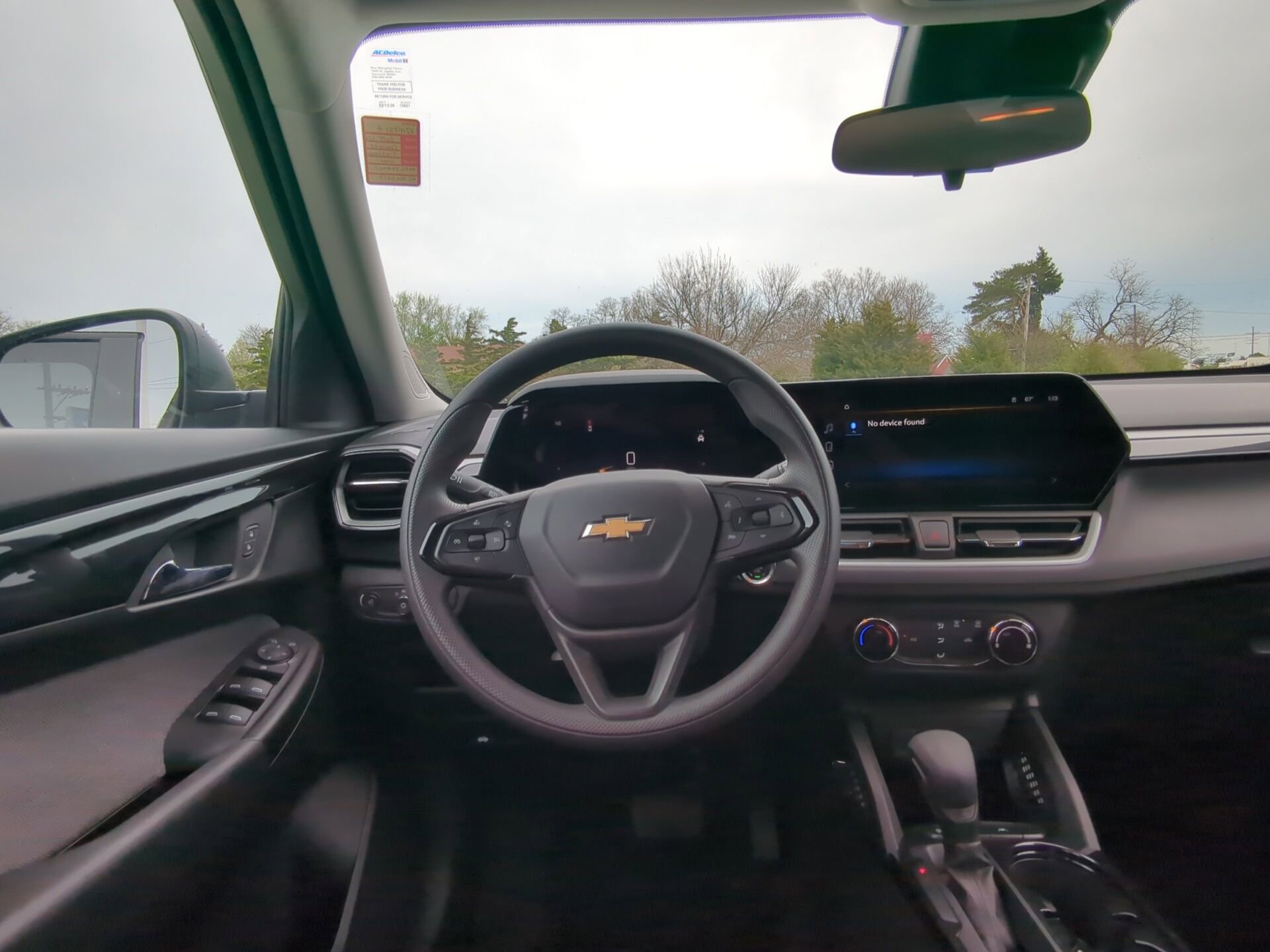 Used 2025 Chevrolet TrailBlazer LS w/ LS Convenience Package FWD image 14