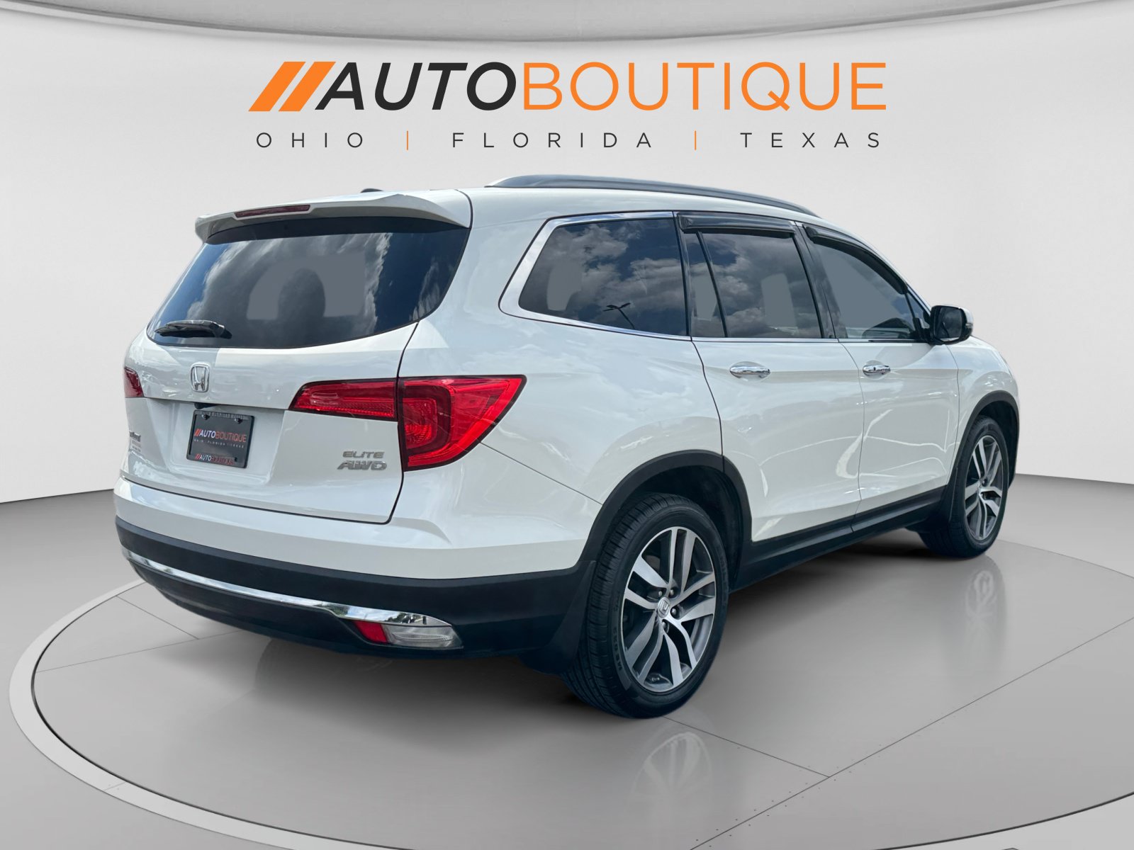 Used 2018 Honda Pilot Elite image 5