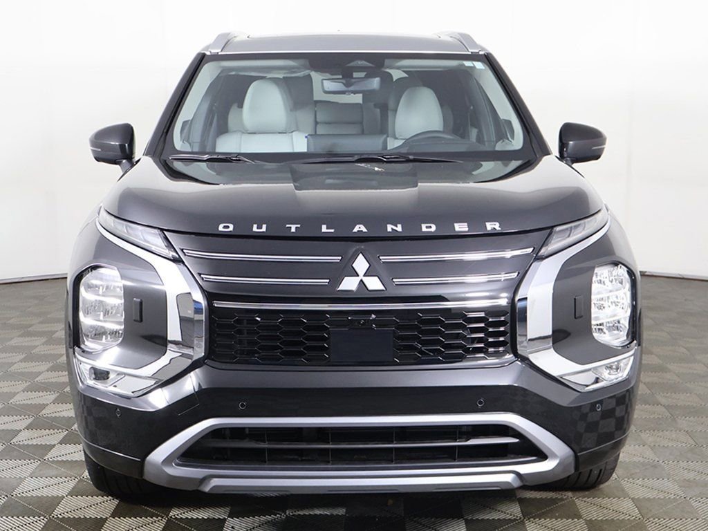 New 2025 Mitsubishi Outlander AWD image 17