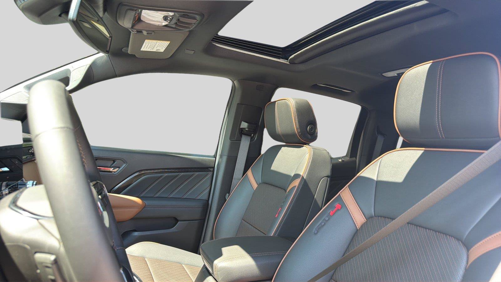 New 2026 GMC Canyon AT4 w/ Technology Plus Package AWD/4WD image 17
