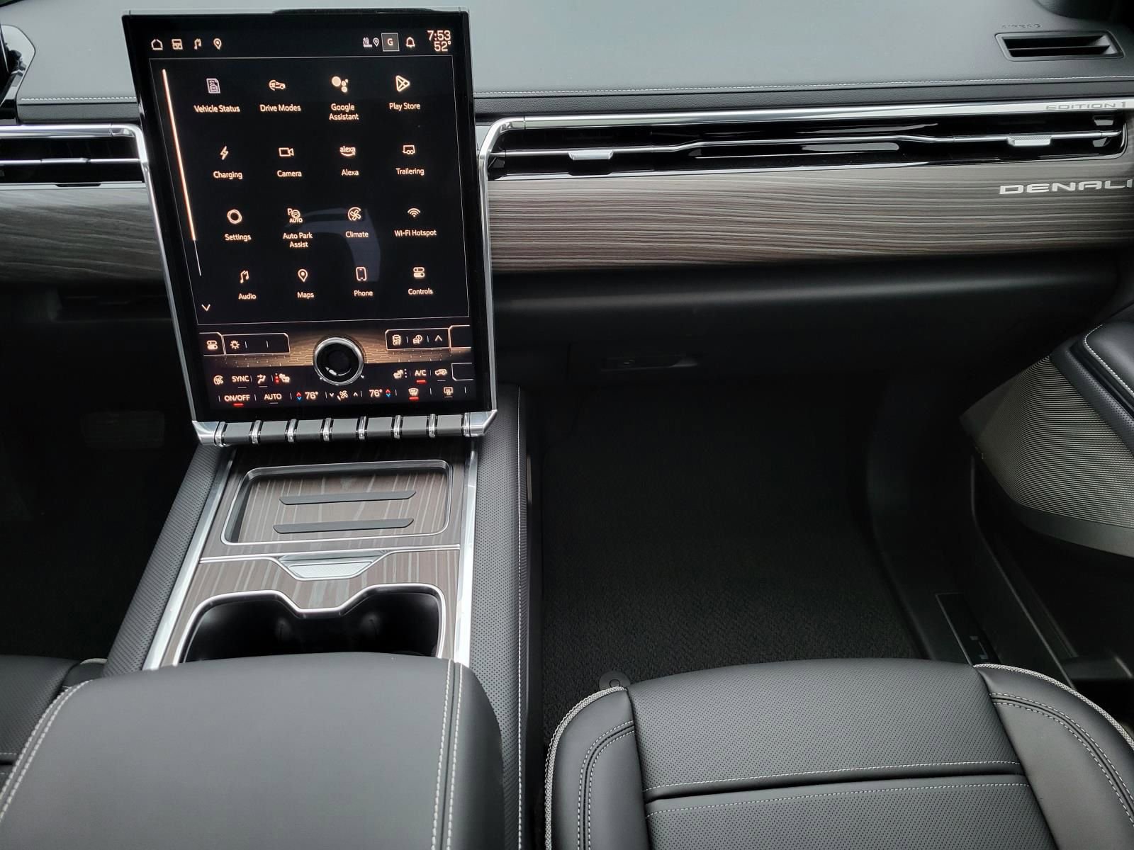 New 2024 GMC Sierra EV Denali AWD/4WD image 5