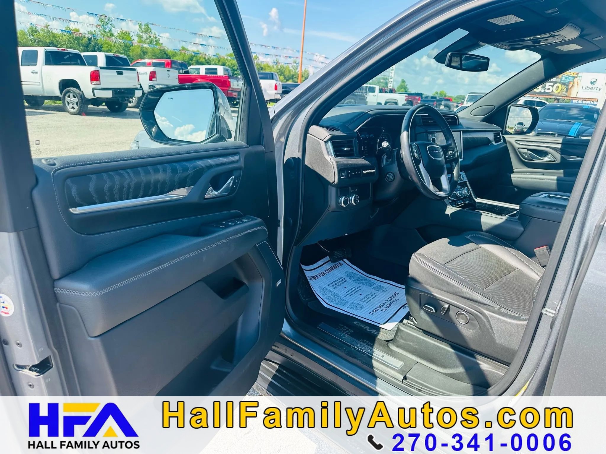 Used 2021 GMC Yukon Denali image 12