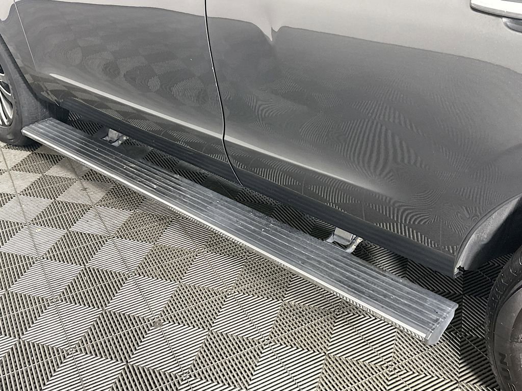 Used 2020 Ford Expedition Limited RWD image 22