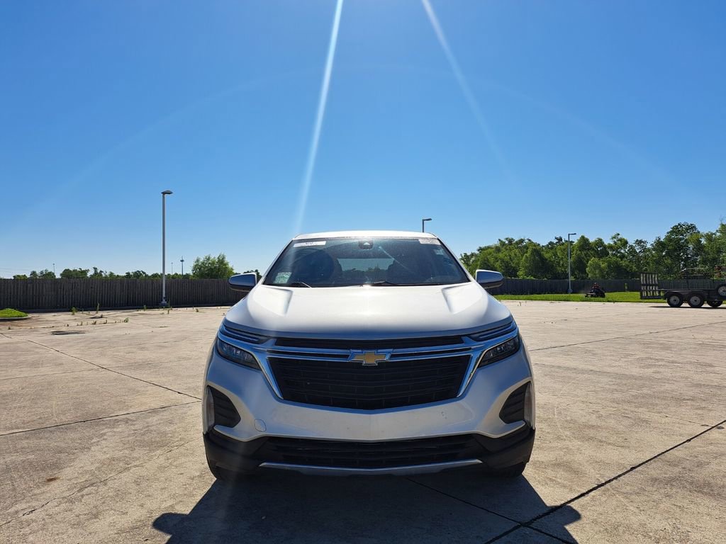 Used 2022 Chevrolet Equinox LT FWD image 2
