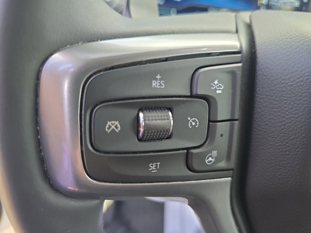 Used 2025 Chevrolet Silverado 1500 LT image 24