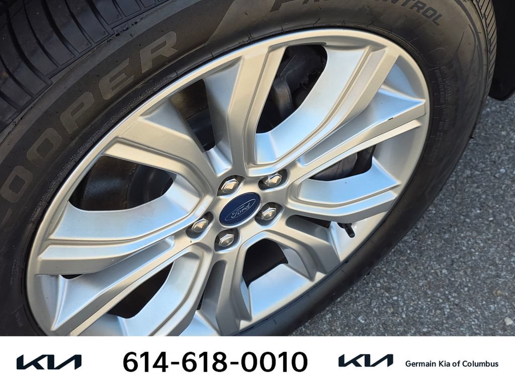 Used 2022 Ford Edge Titanium AWD/4WD image 12