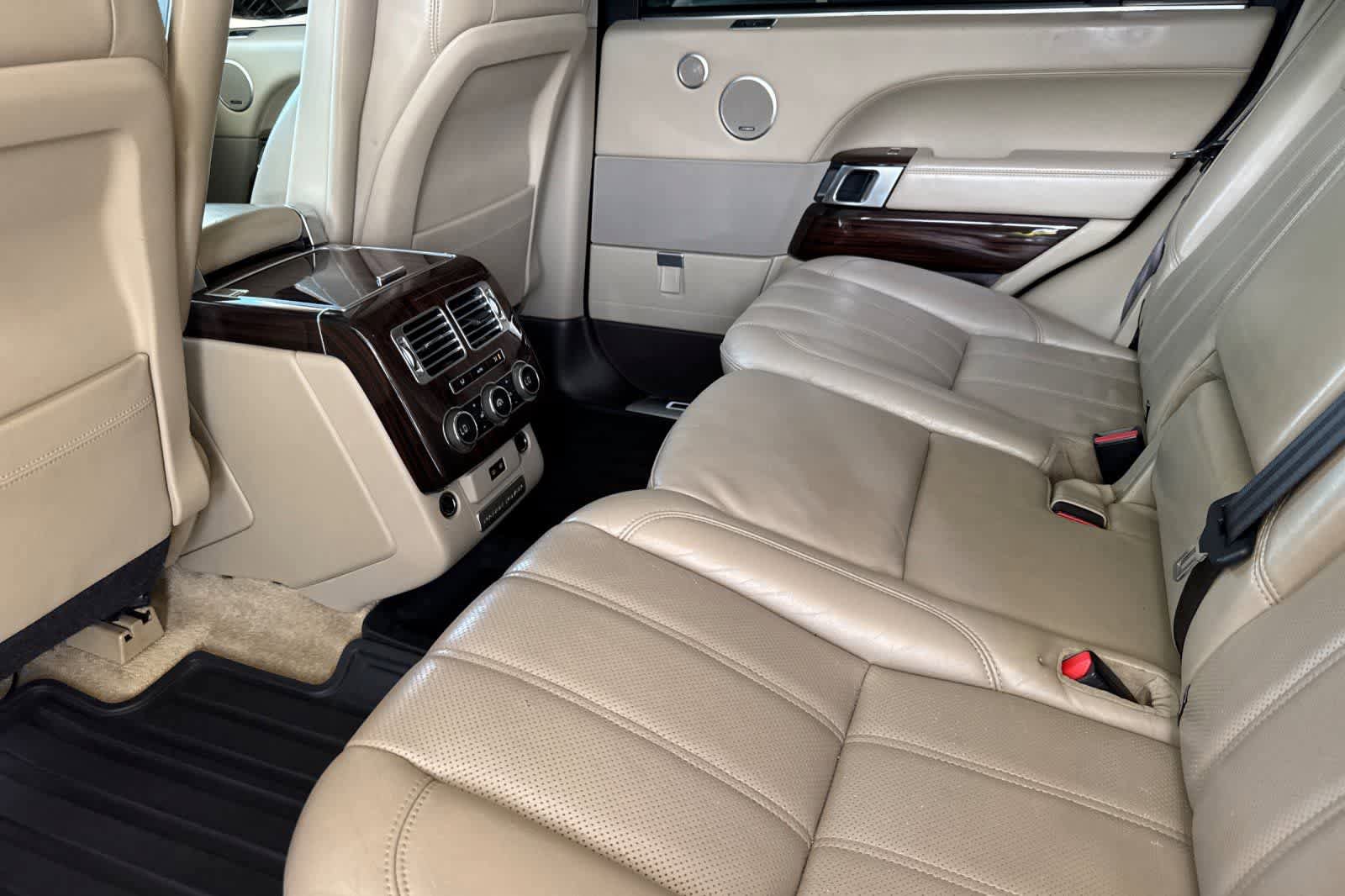 Used 2015 Land Rover Range Rover Long Wheelbase Supercharged image 4
