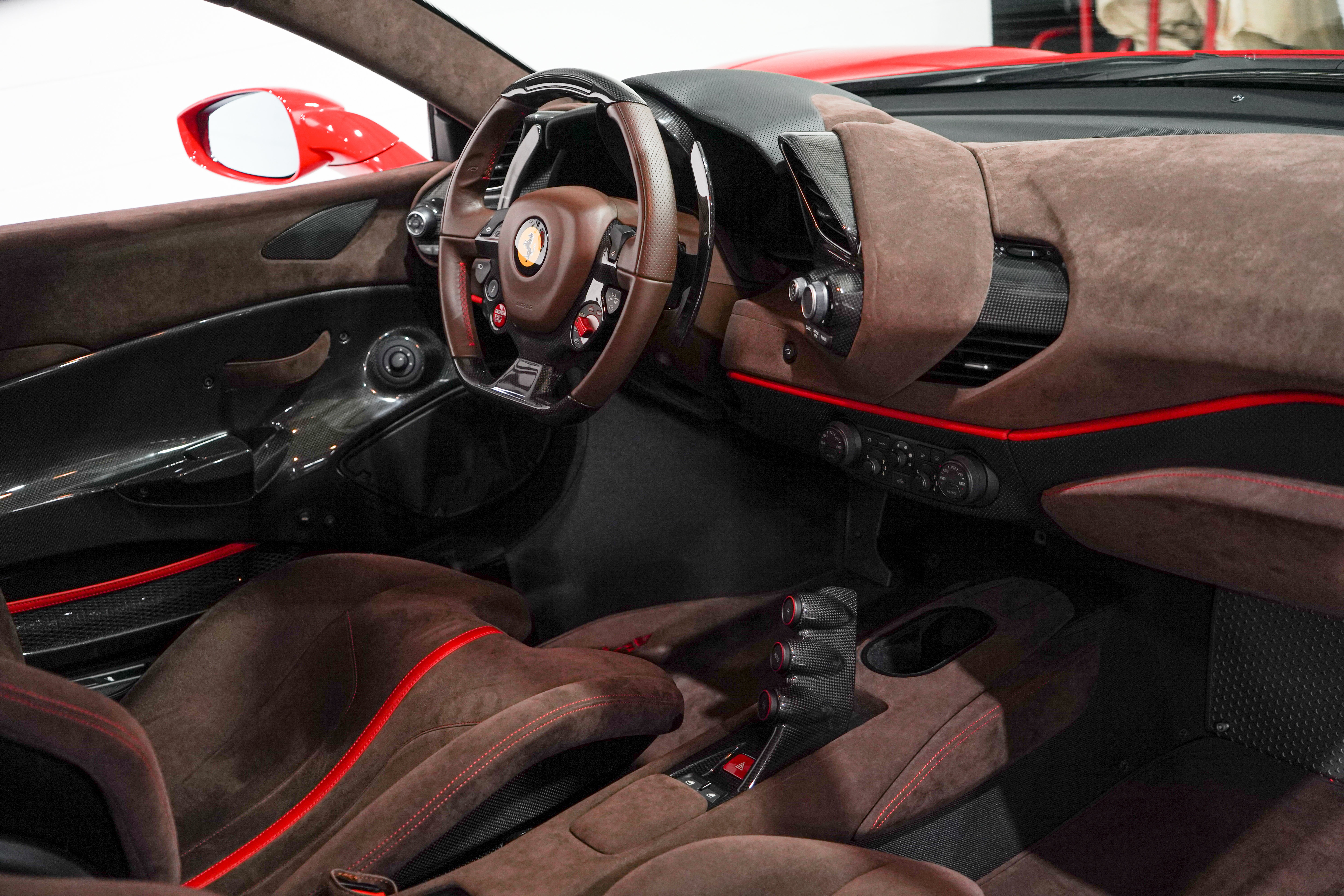 Used 2020 Ferrari 488 Pista Coupe RWD image 17