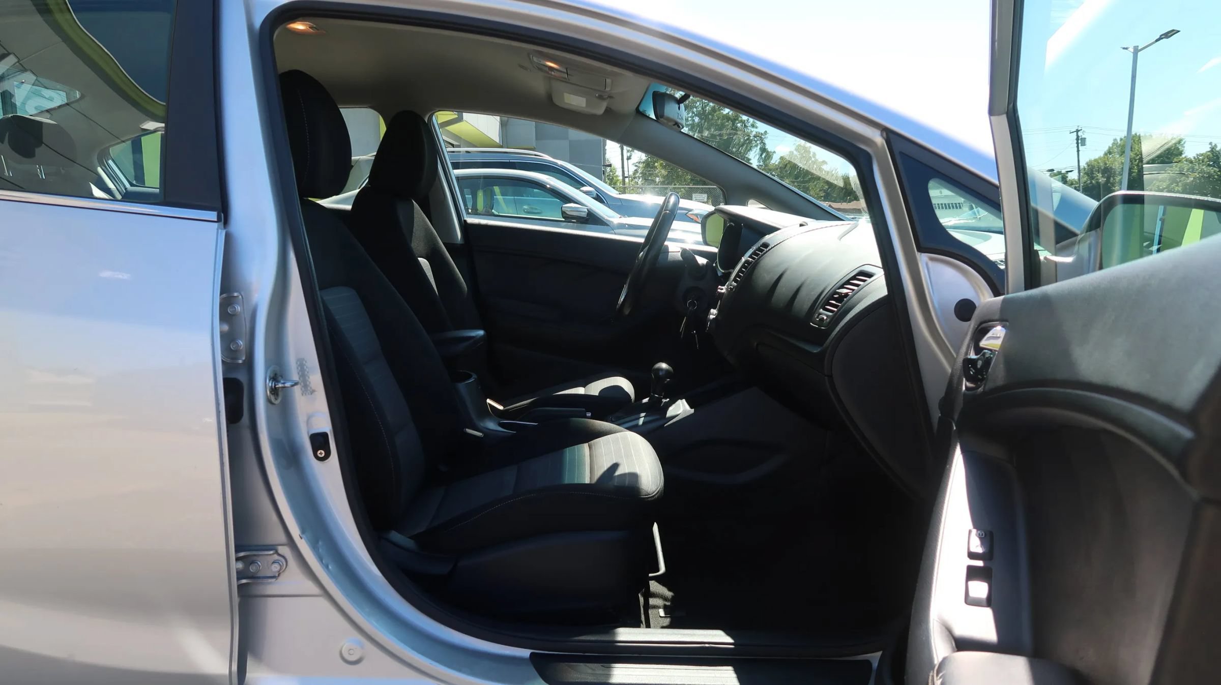 Used 2015 Kia Forte EX w/ UVO Package W/17" Alloys FWD image 25