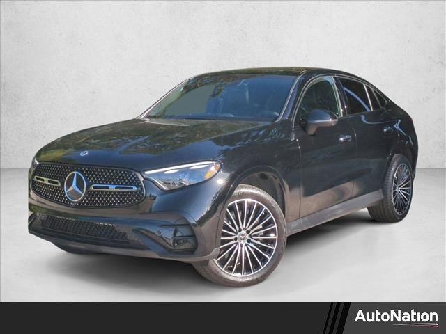 Used 2025 Mercedes-Benz GLC 300 4MATIC image 1