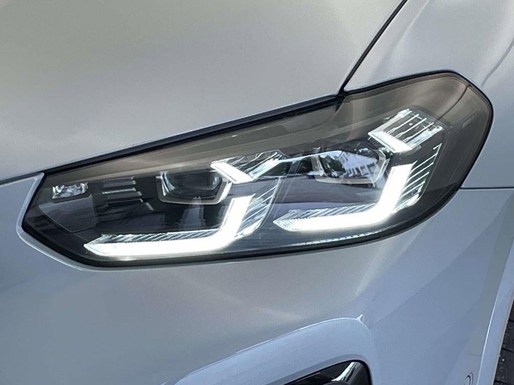 New 2025 BMW X4 M AWD/4WD image 9