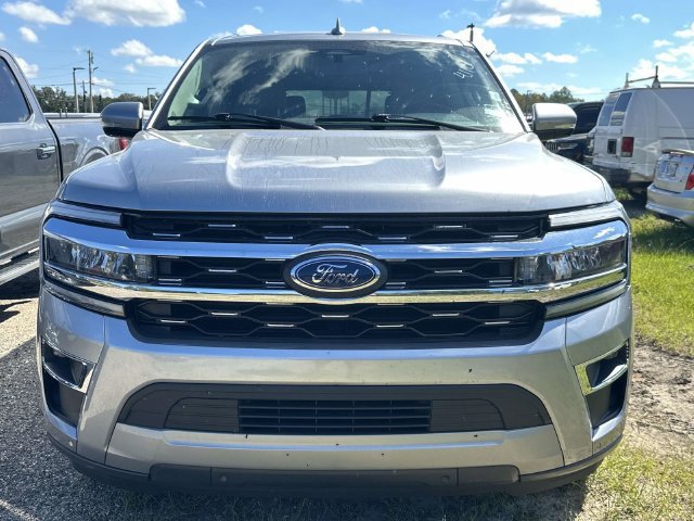 Used 2024 Ford Expedition Limited RWD image 13