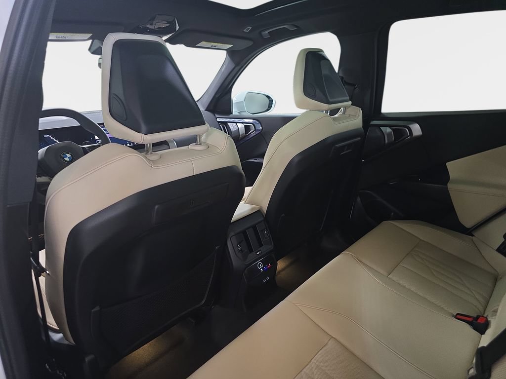 Used 2026 BMW X3 xDrive30i w/ Convenience Package AWD/4WD image 16