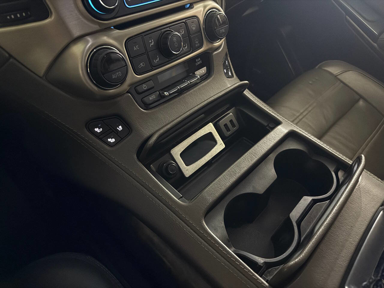 Used 2018 GMC Yukon XL Denali w/ Denali Ultimate Package AWD/4WD image 76