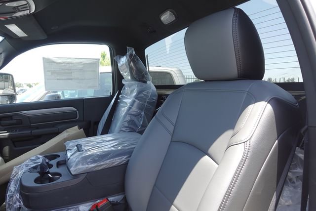 New 2025 RAM 5500 Tradesman image 15