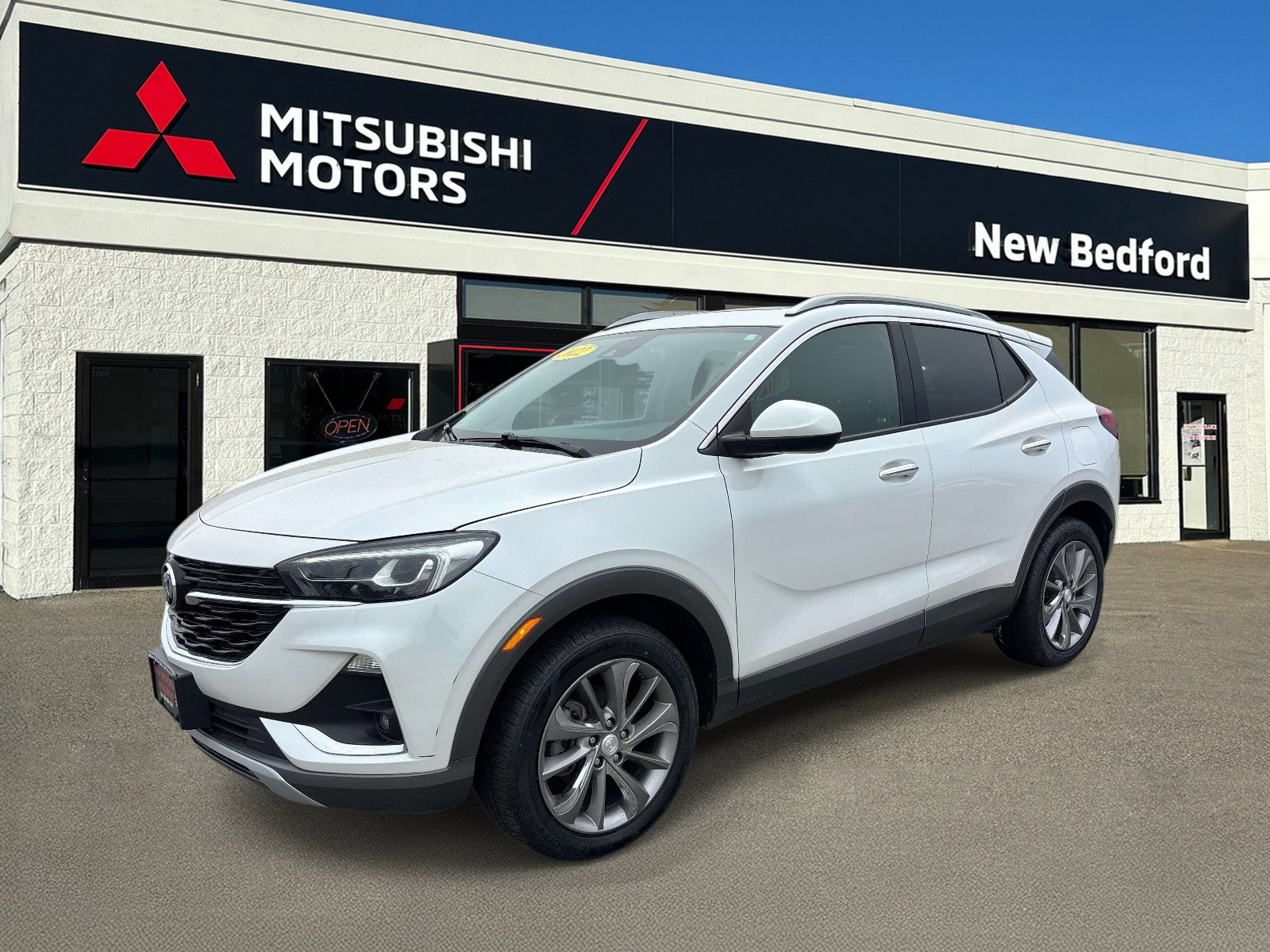 Used 2022 Buick Encore GX Essence w/ Experience Buick Package AWD/4WD image 1