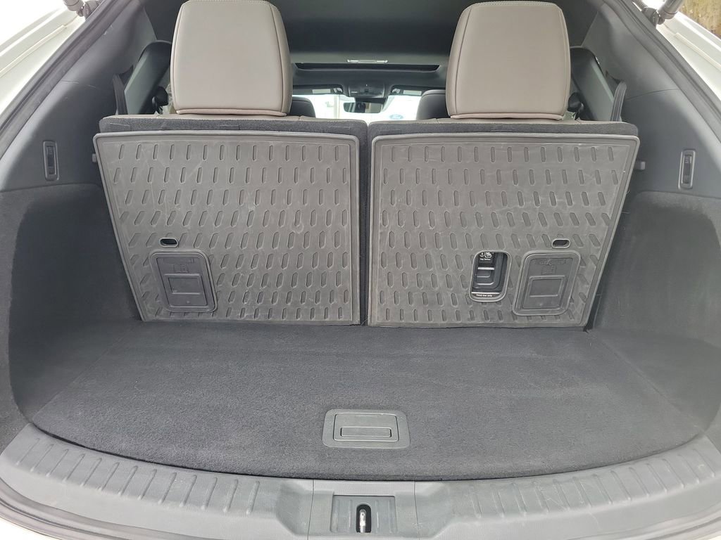 Used 2021 MAZDA CX-9 Signature image 8