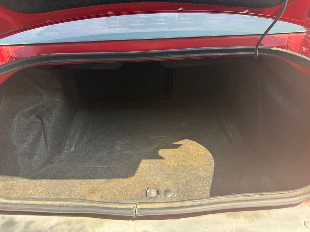 Used 2012 Dodge Challenger R/T RWD image 7