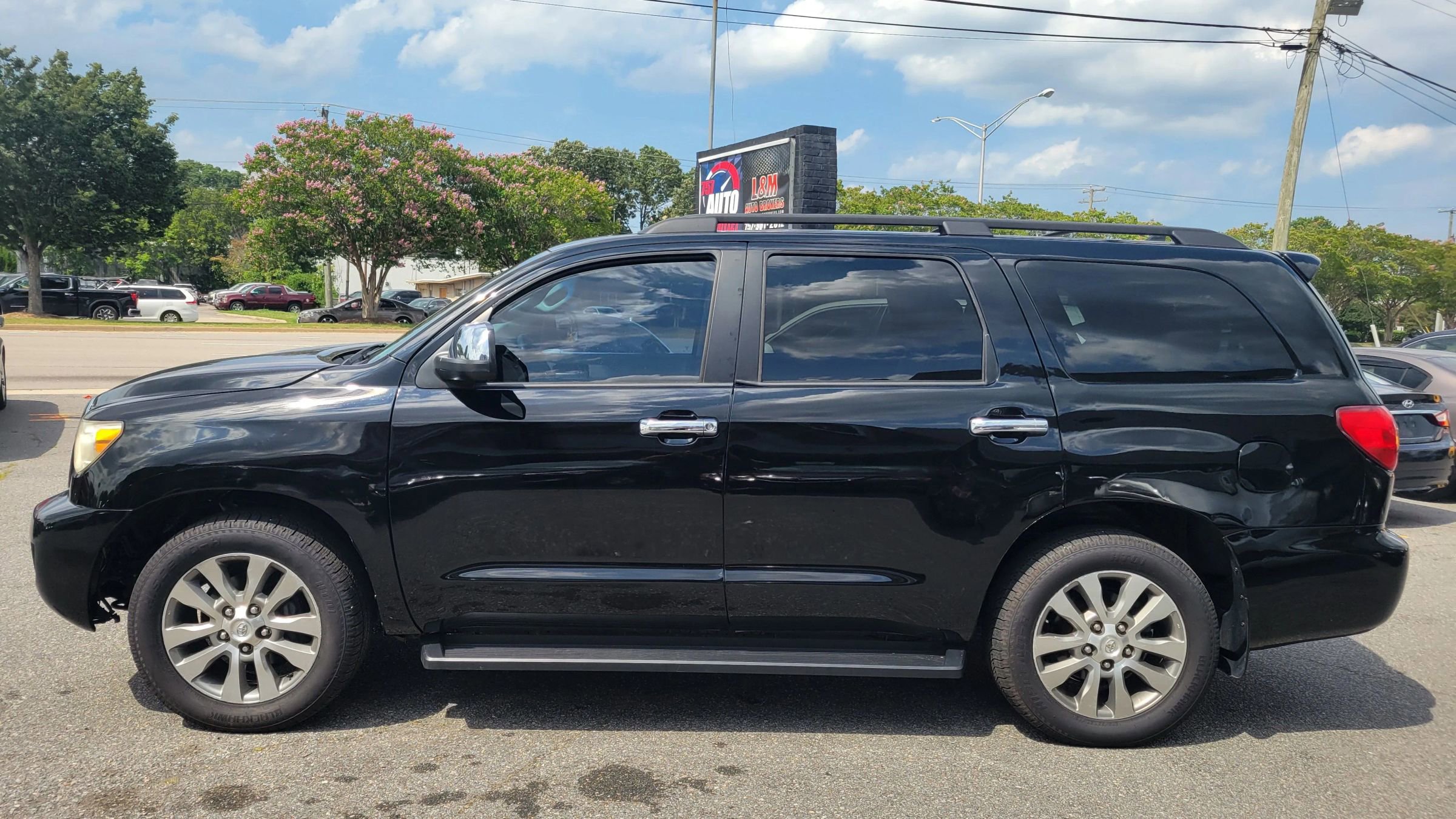 Used 2015 Toyota Sequoia Limited image 2