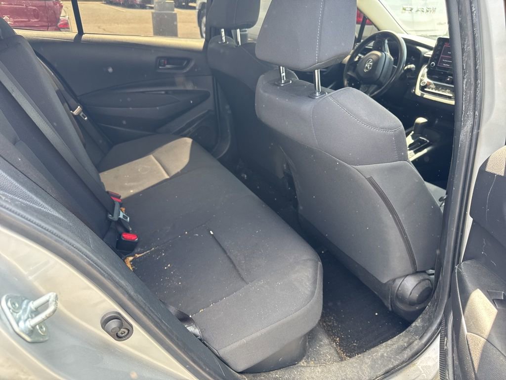 Used 2022 Toyota Corolla LE image 7
