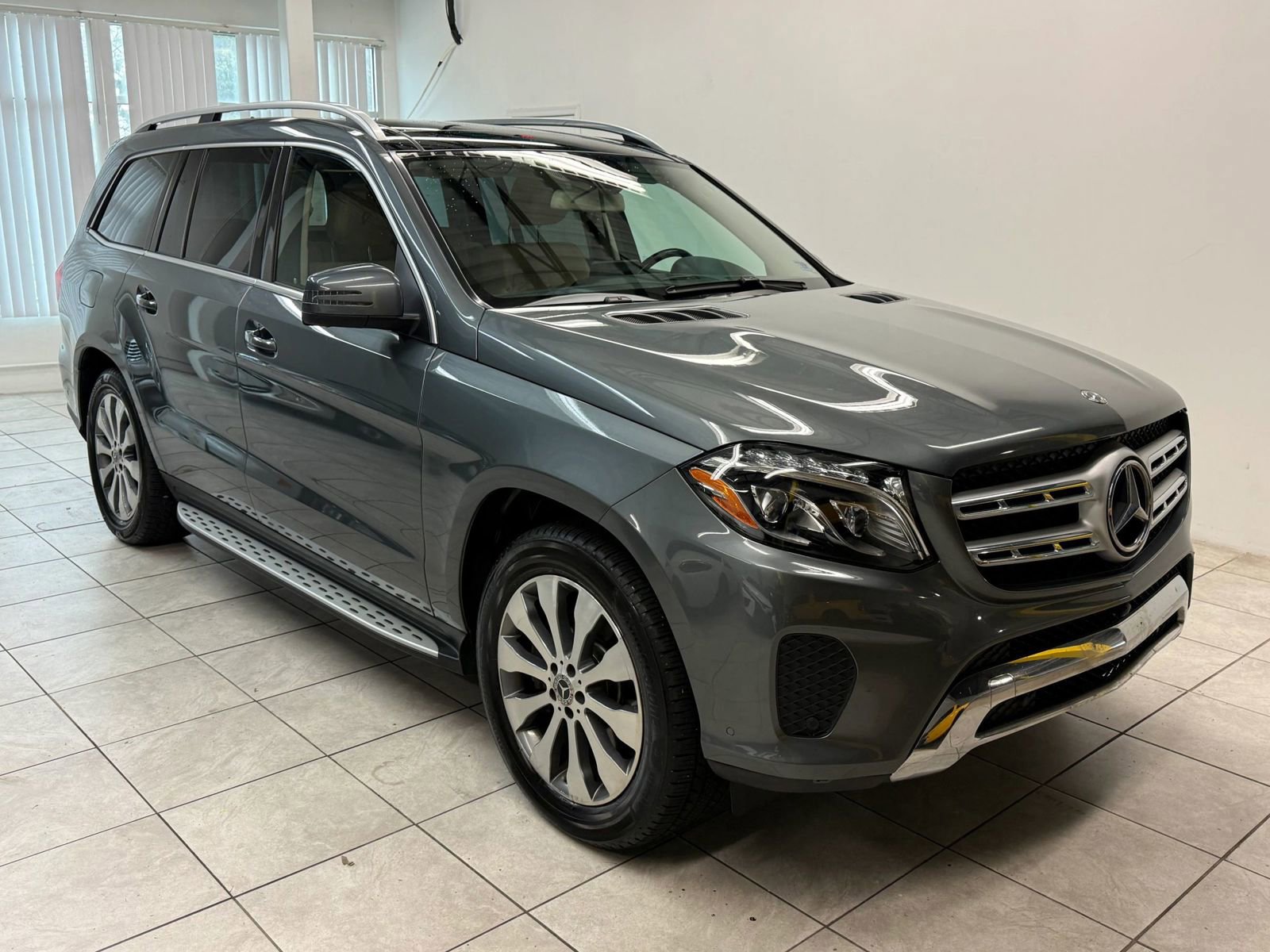 Used 2018 Mercedes-Benz GLS 450 4MATIC image 1