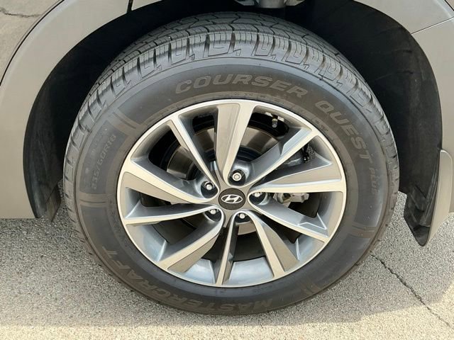 Used 2020 Hyundai Santa Fe SEL w/ Convenience Package FWD image 5