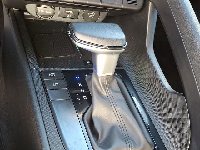 Used 2025 Hyundai Elantra Sport image 14