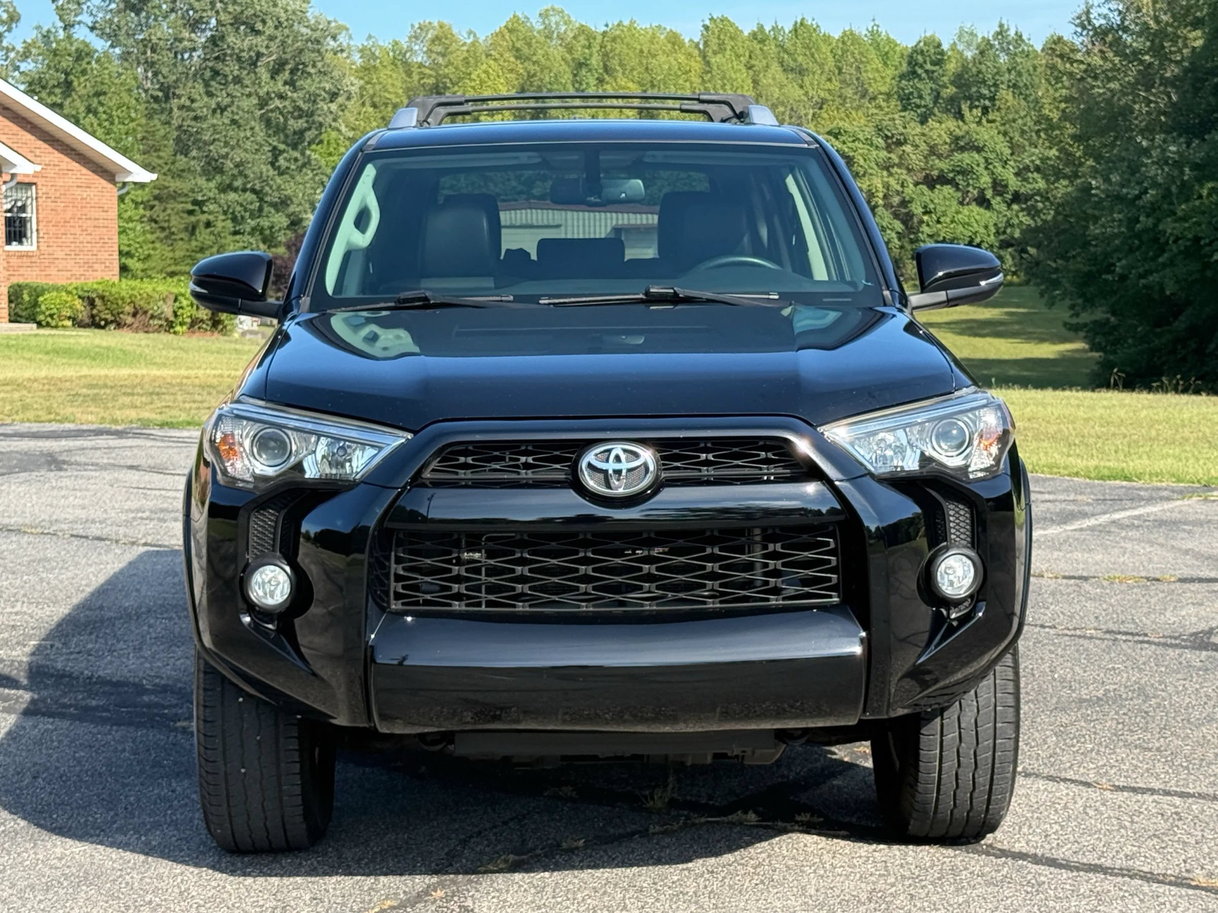 Used 2016 Toyota 4Runner SR5 Premium AWD/4WD image 3